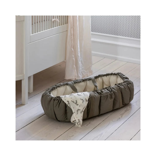 Transportable baby nest and play matt